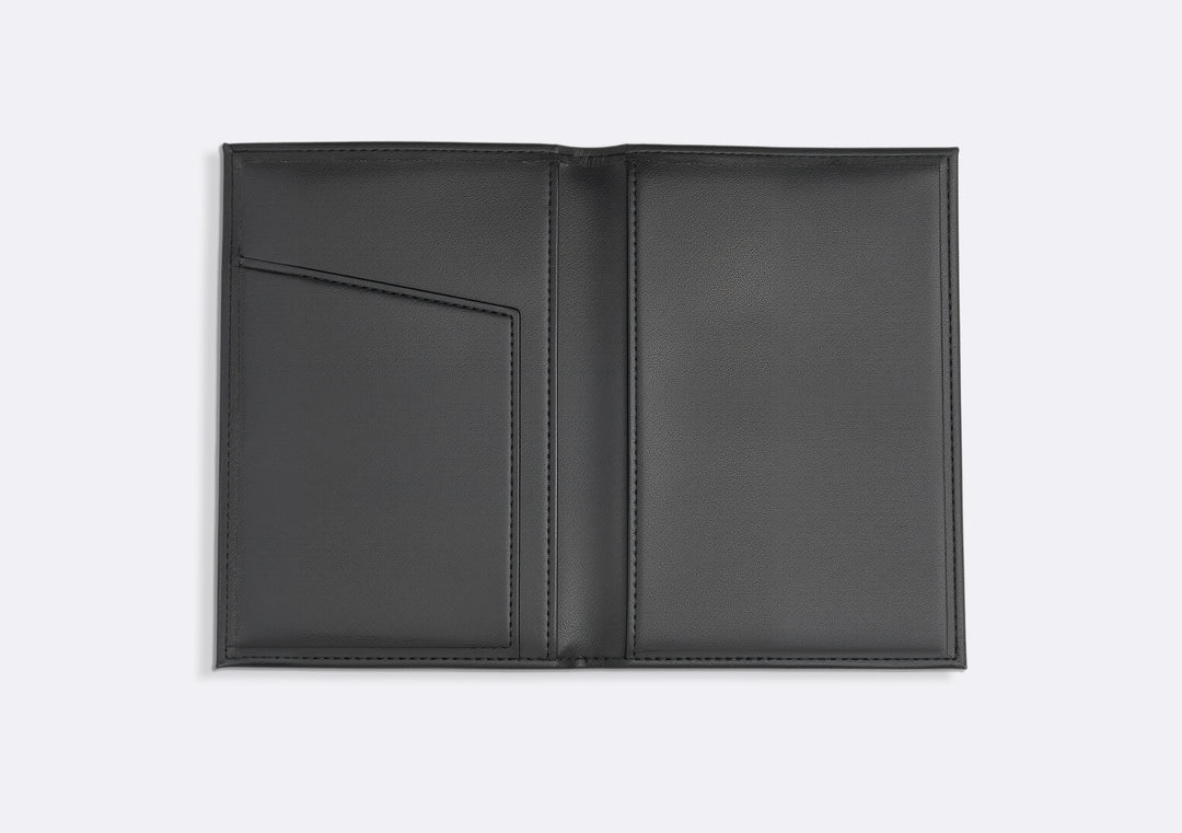 ヴィーガンレザーパスポートケース